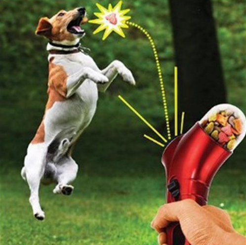Interactive Catapult Feeder - A Hilarious Dog Toy